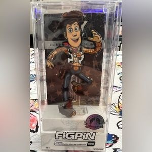 Disney x FigPin: Limited Release Toy Story Woody Collector #890